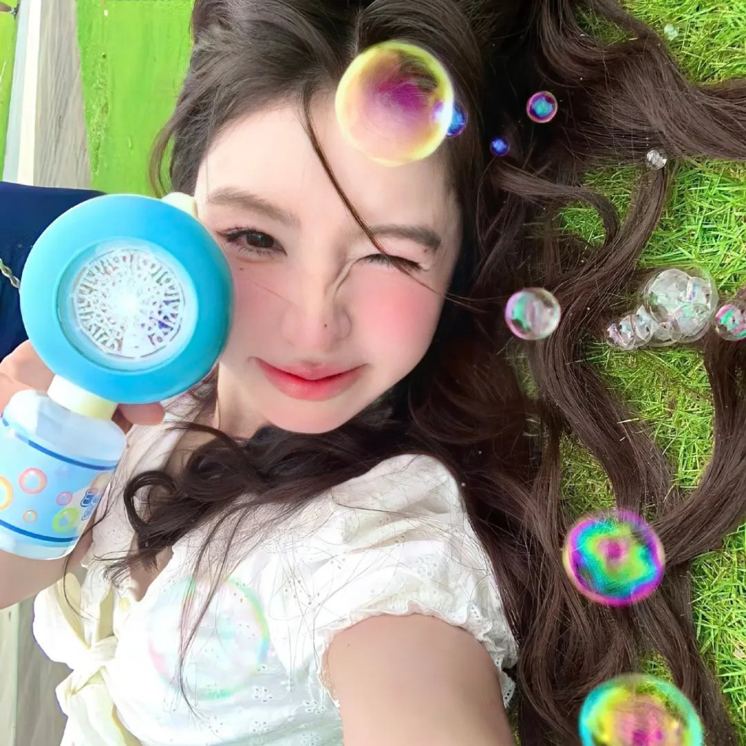 约见波布 海报